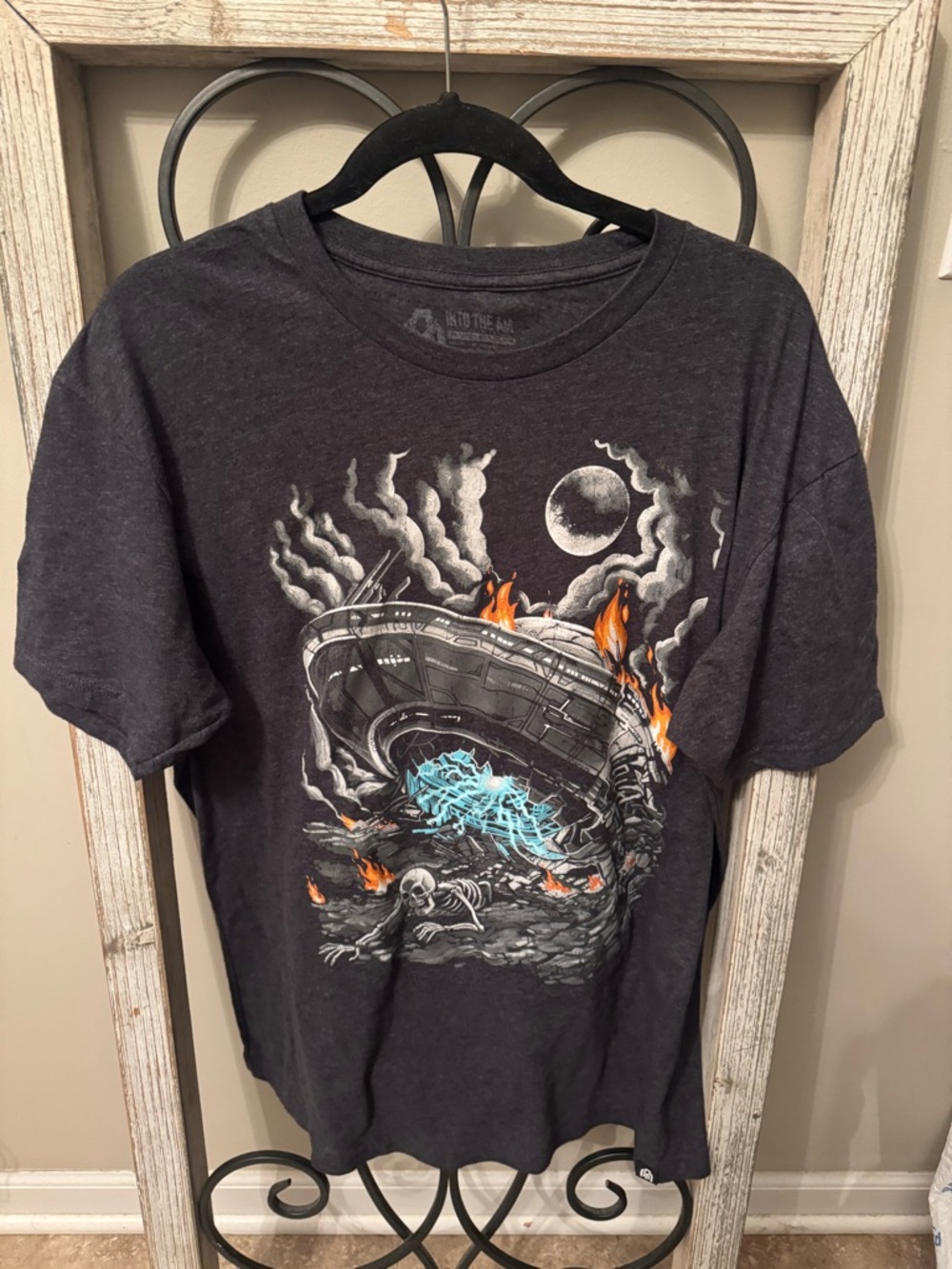 Into The Am UFO Crash Graphic T Shirt Skeleton Fire Black XL Mens Tee
